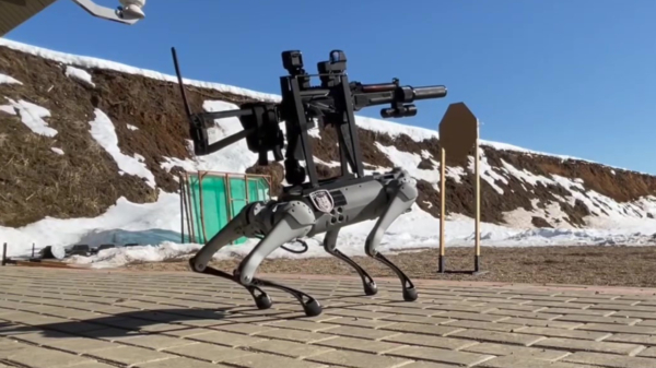 Rusland heeft een nieuw speeltje: een robothond met een machinegeweer op zijn rug