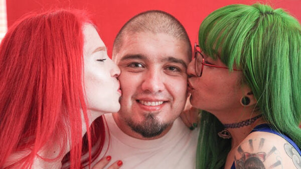 Geluksvogel gaat trouwen met twee dames tegelijk