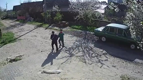 Koters in Oekraïne vinden een achtergelaten RPG en vuren deze per ongeluk af