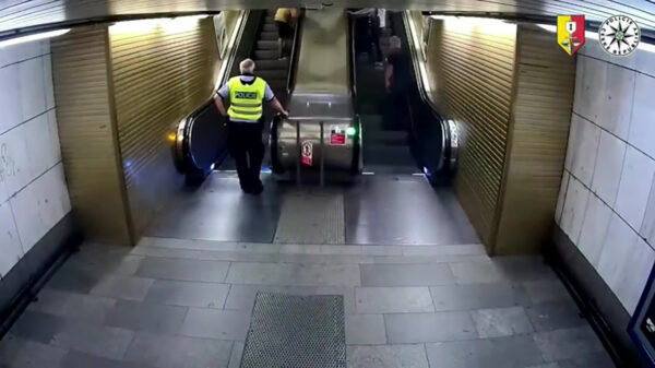 Winkeldief probeert te ontsnappen aan bijna gepensioneerde politieagent