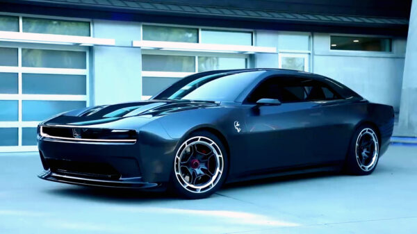 Vroeemmm: de volledig elektrische Dodge Charger Daytona heeft een ‘uitlaat’ van 126 dB!