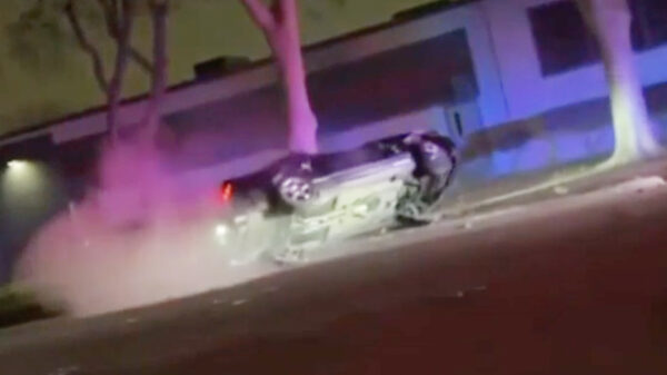 Onoplettende bestuurder helpt de politie onbewust een handje