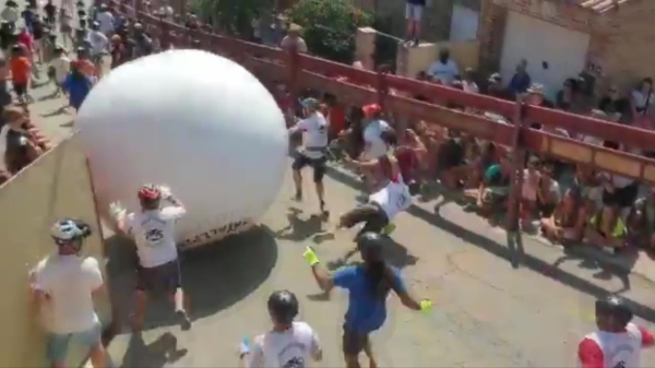 Burgemeester van Spaans dorpje gewond tijdens Running With The Balls