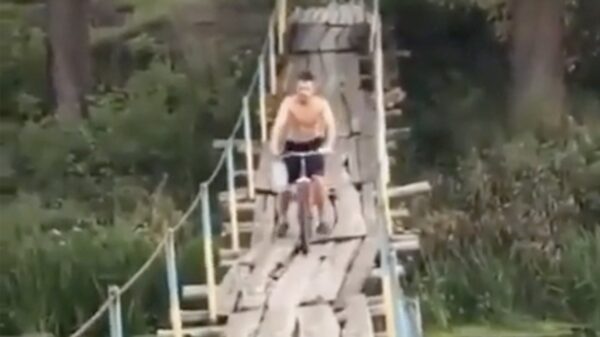 Krakkemikkige brug staat garant voor de hardste faceplant van de dag