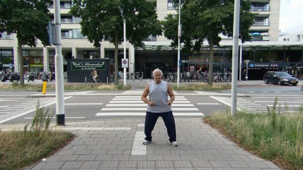 Overlevingexpert Jo Bonten zorgt dat burgers in Amsterdam niet worden neergeschoten