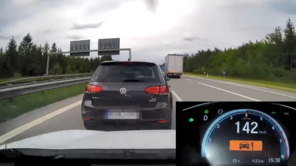 Billenknijpen als een automobilist met 200 km/u een noodstop moet maken