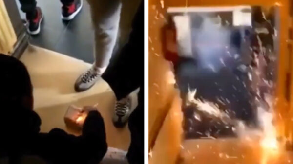 Franse scholieren vieren nieuwe schooljaar met een lading vuurwerk