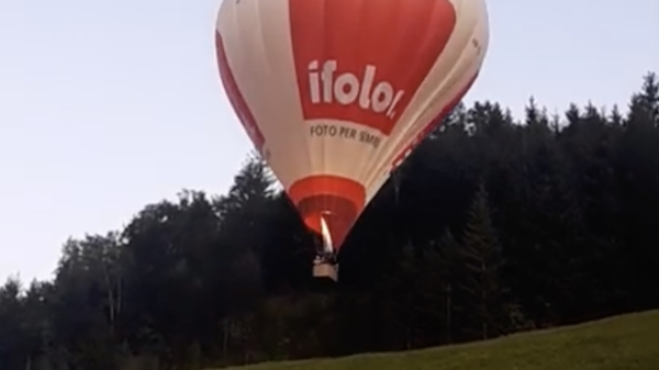 Het luchtballonstuiteren wint snel aan populariteit in Duitsland