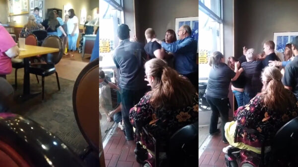 Rolstoelgekkie gaat uit haar pan omdat 12-jarig meisje het verkeerde toilet gebruikte