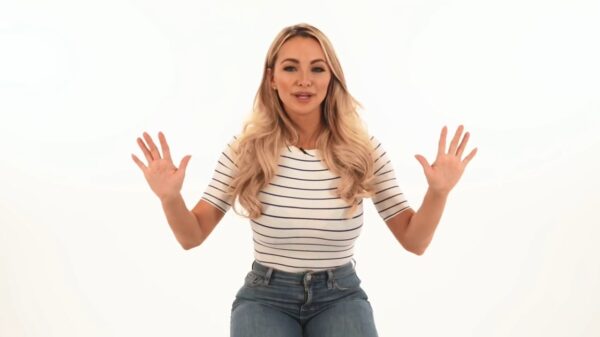 Deskundige Lindsey Pelas vertelt over de dagelijkse struggles met een aanzienlijke voorgevel