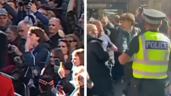 Man tijdens processie met kist Queen Elizabeth: "Andrew, je bent een zieke oude man!"