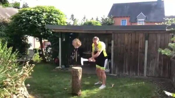 Falende houthakker kan op een haar na zijn kinderbijslag vergeten