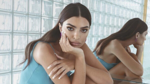 De nieuwe vriendin van Brad Pitt is een oude bekende: Emily Ratajkowski