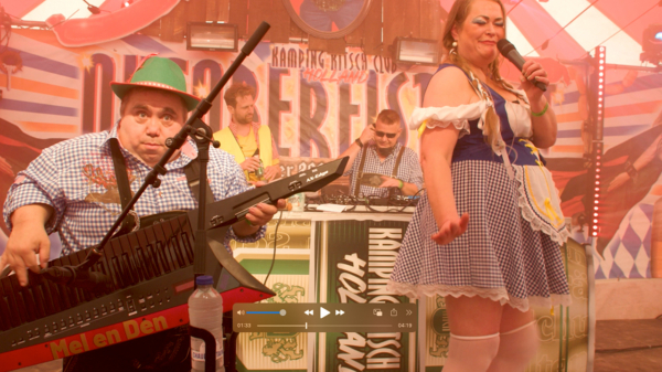 De Oktoberfest-editie van Kamping Kitsch Club was weer één grote gezellige bende