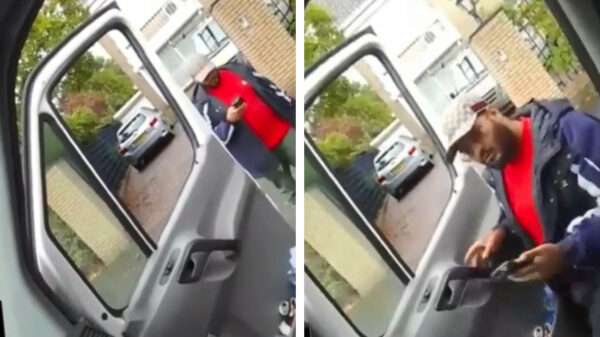 Ook pakketbezorgers houden van een dolletje op de werkvloer