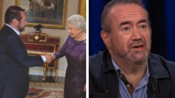 Wat sneu: Royaltykenner Marc van der Linden photoshopt zichzelf bij Queen Elizabeth