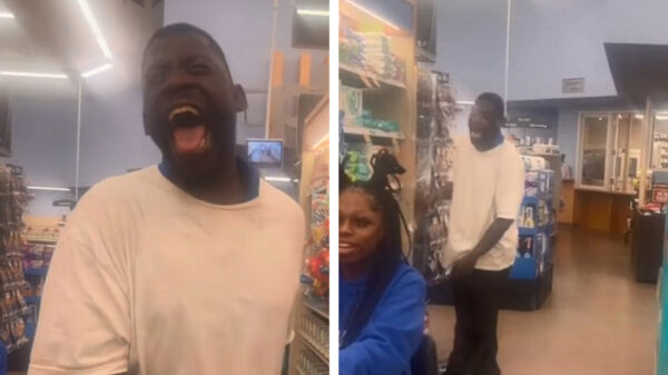 Zangtalentje gaat tot het uiterste tijdens zijn optreden in de buurtsuper