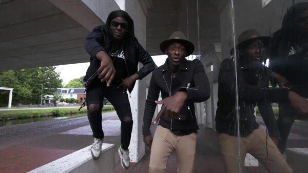 De muzikale monsterhit van de week: Wat Aans! - WOAROMDATTEN?!?