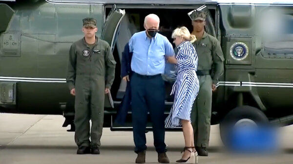 Vandaag Inside-tafel giert om compilatie van opa Joe Biden: "Dit kan toch niet?!"