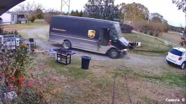 Pakketbezorger krijgt onverwachts met frauderende geiten te maken