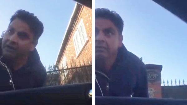 Weet je nog, die keer dat twee Indiërs elkaar op hilarische wijze bleven uitschelden?