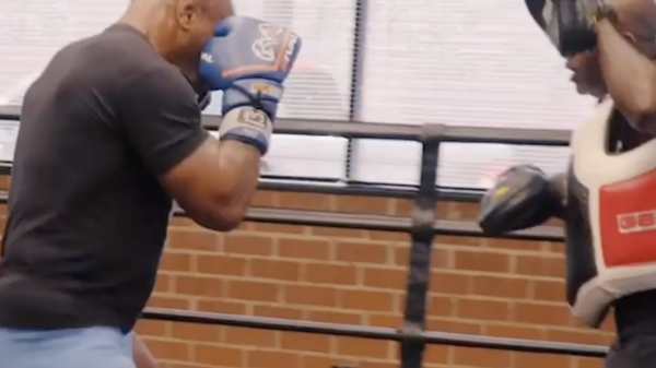 De baan die je niet wil hebben: trainingspartner van de 56-jarige Mike Tyson