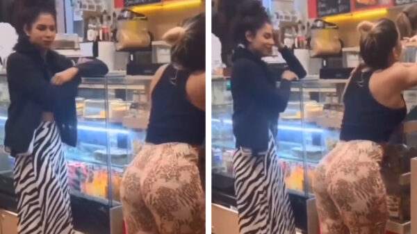 Die is behoorlijk onder de indruk van de badonkadonk van haar buurvrouw