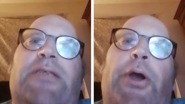 Davy zit liever op FEESBOEK dan op TikTok