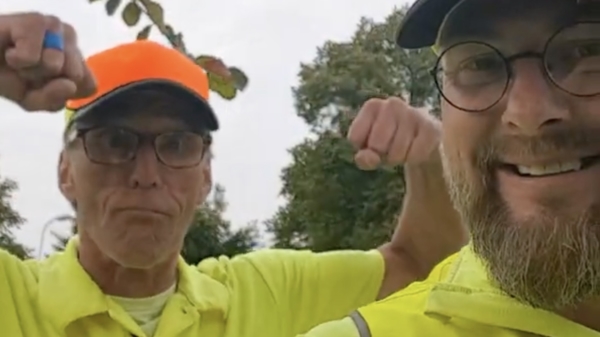 Attente verkeersregelaars hebben een bericht voor onze 'Jordy'