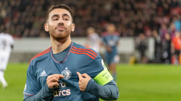 Meningen verdeeld: voetballers Kökcü en El Yaakoubi weigeren regenboogband te dragen vanuit geloofsovertuiging