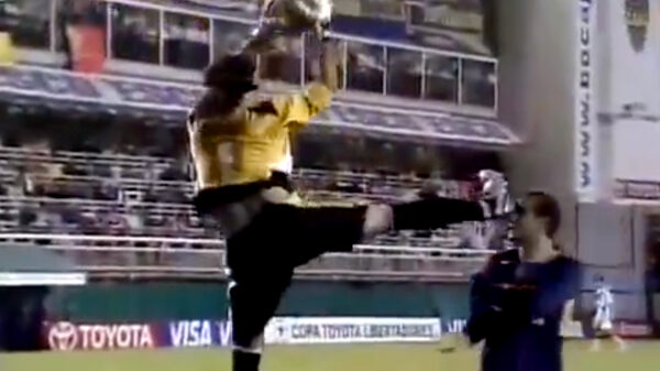 Die keer dat keeper Gastón Sessa géén idee had waarom hij rood kreeg