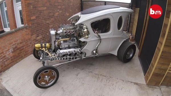 Doehetzelver bouwt een supervette steampunk-hotrod
