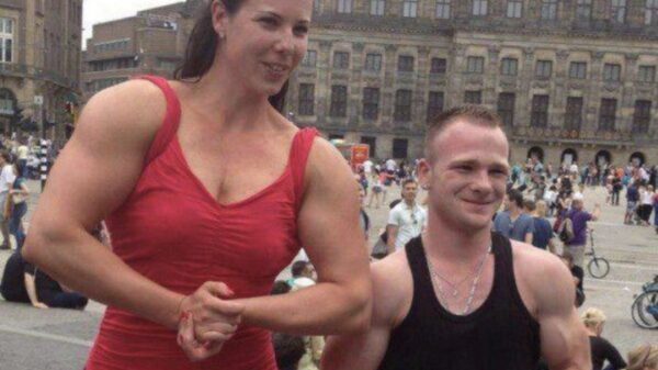 Deze WTF-vrouwen zijn een beetje vreemd maar wel... uhm 'lekker'