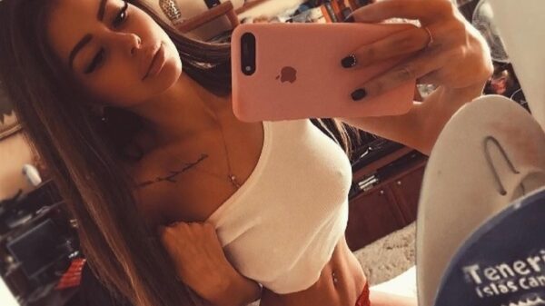 Ook op zondag zitten alle brassières toevallig weer in de was (83)