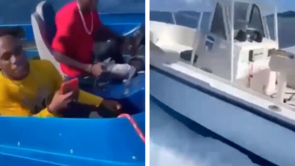 Kan gewoon: op volle vaart van bootje wisselen