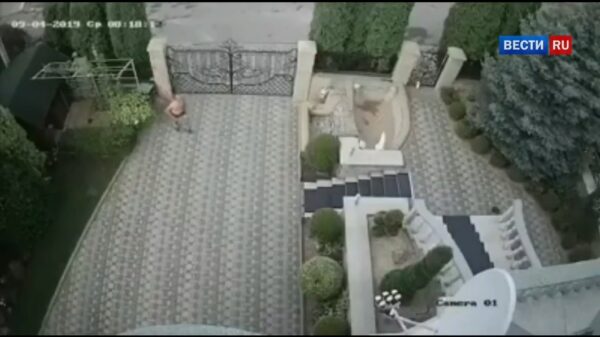 Man verliest zijn hand nadat een geleverd pakketje ontploft