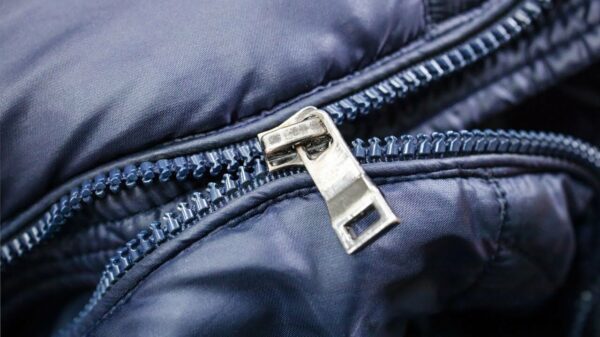 Een kapotte rits repareren is helemaal niet zo moeilijk