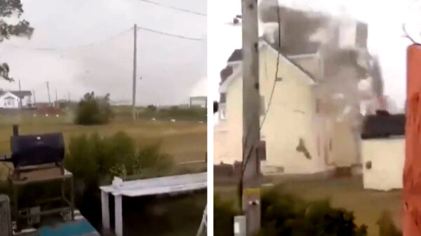 Ja joh, ga jij anders even stoïcijns een tornado filmen die recht op je af komt