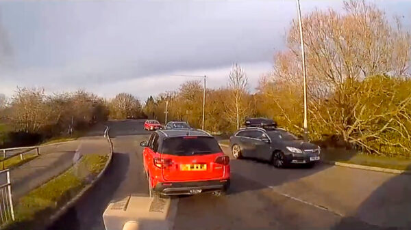 Verkeershufter krijgt rijverbod van 3 jaar voor 'brake-checken' ambulance in Maidenhead