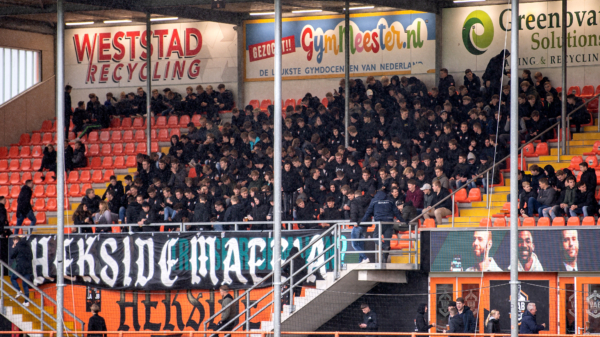 Gedoe over FC Volendam-supporters die als ouderwetse Zwarte Pieten verkleed gingen