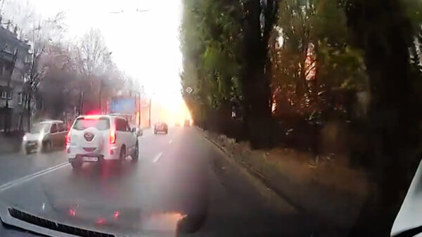 Zelenski heeft beelden naar buiten gebracht van een raketinslag in Dnipro