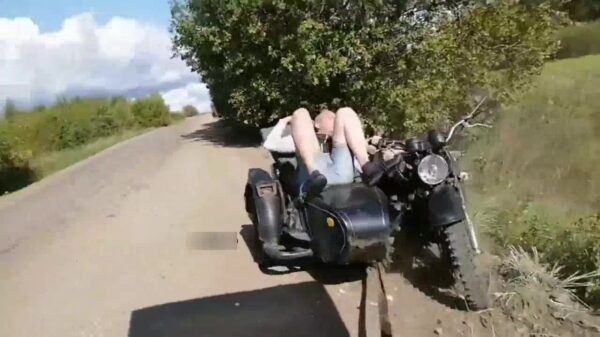 Dankzij gebrek aan skills zaten er ineens 2 man minder op de zijspan