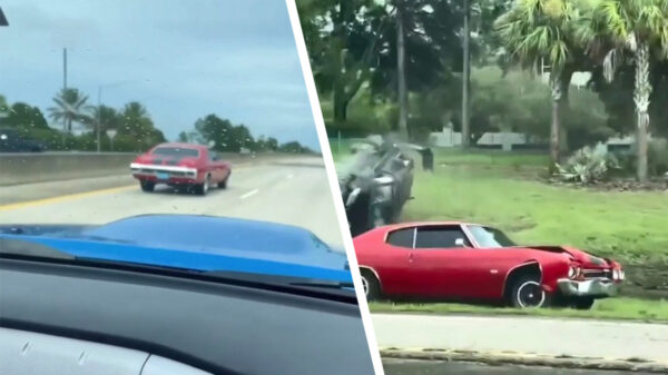 Klassieke muscle car raakt in de slip en beukt SUV van de weg