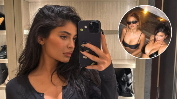 Tijdens deze vrieskou gaan we even lekker de jacuzzi in met Kylie Jenner