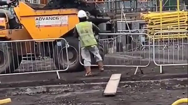 Collegaatje pranken op de bouw blijft leuk tijdverdrijf