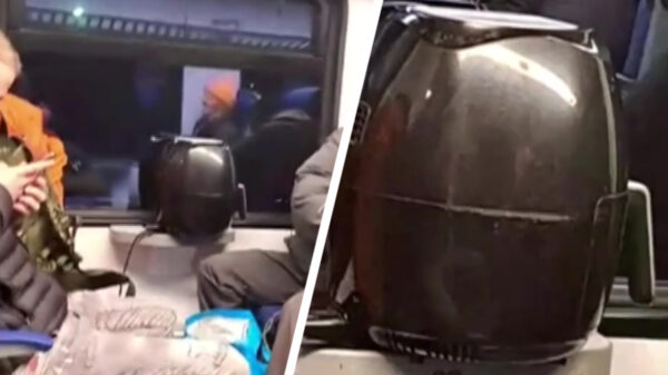 Ondertussen in de trein: even lekker een paar kaassoufflés airfryen