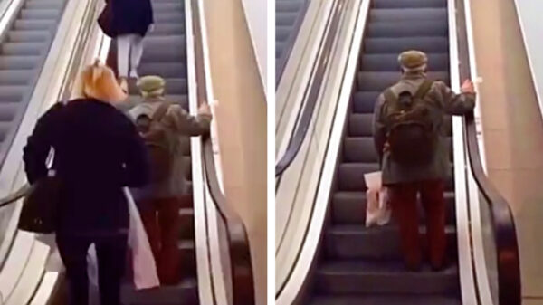 Opa gaat voor het eerst met de langste roltrap ter wereld