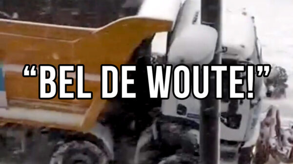 Oude glijdoos: sneeuwschuiver in Turkije vs iets te gladde helling