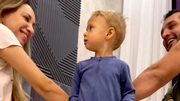 Ouders van het jaar geven kind een verrassend ritje op de thuiskermis