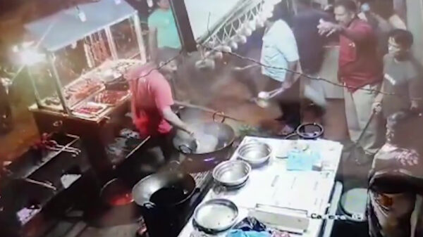 Kokendhete olie blijkt prima wapen tijdens opstootje op straat